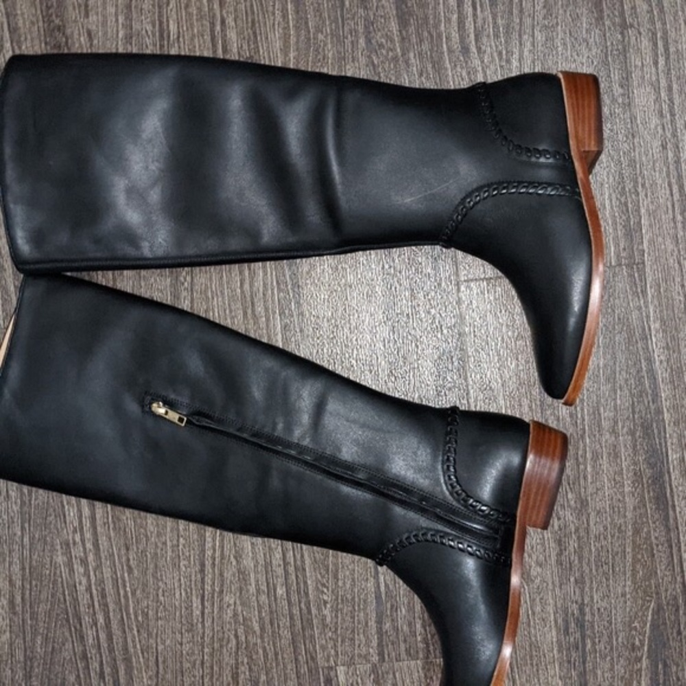 UGG Riding Boots - Picture 3 of 4